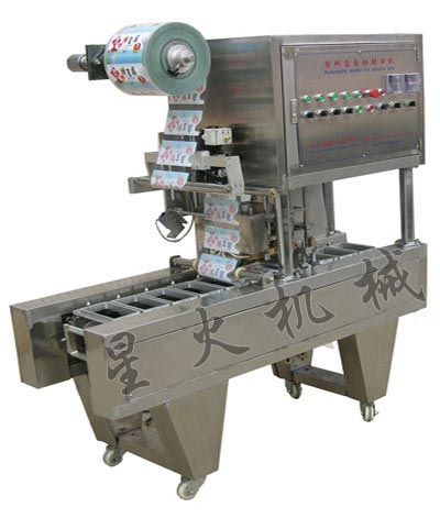 長(zhǎng)方盒、正方盒灌裝封口機(jī)