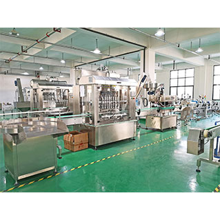 八頭醬料自動化灌裝機-八頭醬料成套生產(chǎn)線設備